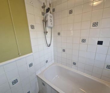 1 bedroom semi-detached house to rent - Photo 4