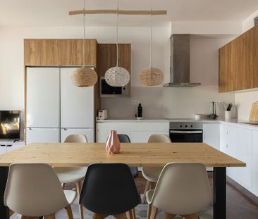 Carrer de Balmes, Barcelona, Catalonia 08006 - Photo 2