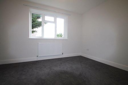 2 bedroom detached house to rent - Photo 4