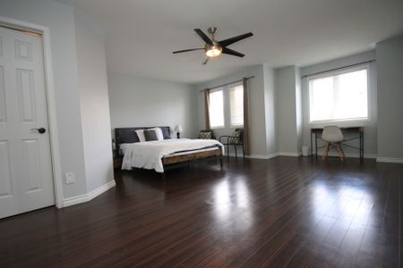 For Lease - 1318 Mowat Lane, Milton, Ontario - Photo 2