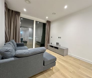 Grant Road, London - Photo 4