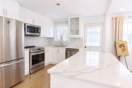 For Lease - 8 Iber Court, Aurora, Ontario - Photo 5