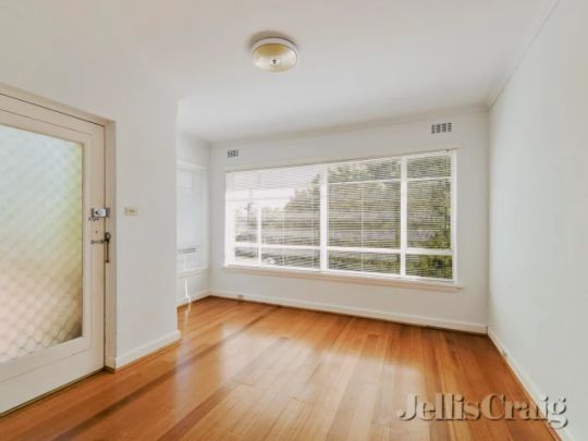 3 Bed, 1 Bath - Photo 1