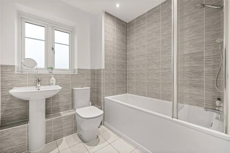 2 bedroom apartment to rent - Photo 5