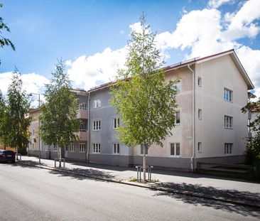 Östra Kyrkogatan 47, 2 rok 071003 - Photo 1