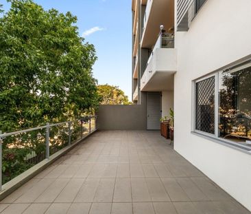 Oversized 2-Bedroom Apartment with Rare Large Terrace and Study Nook. - Photo 5