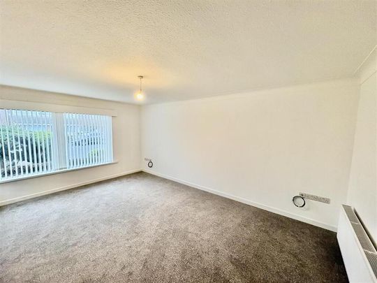 26 Ballymaconnell Road South, Bangor, BT19 6DG - Photo 1