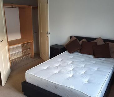 2 Bed Terraced House, Newhouse Road, G42 - Photo 5