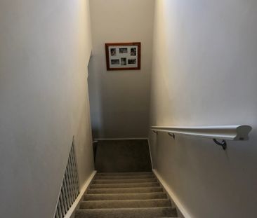 Quiet & Convenient Townhouse Living in Beenleigh - Photo 4