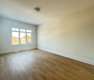 For Lease - 183 Seguin Street, Richmond Hill, Ontario - Photo 6