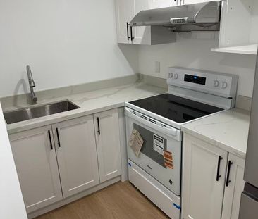 For Lease - 145 Cabin Trail Crescent Unit# Bsmt, Whitchurch-Stouffv... - Photo 1