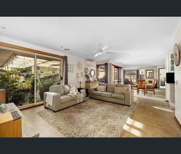 4 Frobisher Ct, Frankston, Vic 3199 - Photo 6