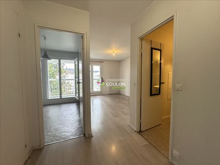 Location Appartement 1 pièce 31m² - Photo 3