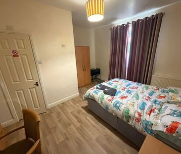 Room in a Shared House, Old Bedford Road, LU2 - Photo 6