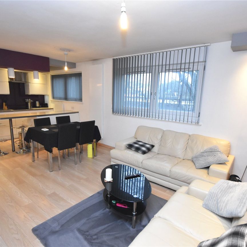 2 bedroom apartment to rent - Photo 1