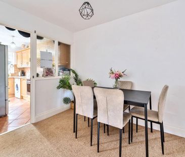 4 bedroom terraced house to rent - Photo 6