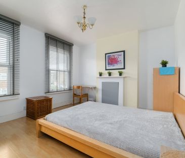 2 bedroom end of terrace house to rent - Photo 6