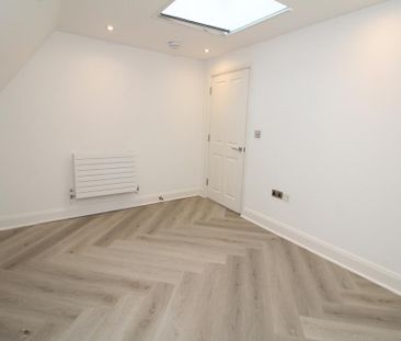 3 bedroom apartment to rent - Photo 3