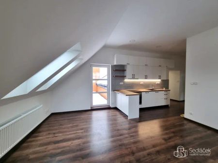 Pronájem moderního bytu 3+kk s terasou v centru města - Photo 5