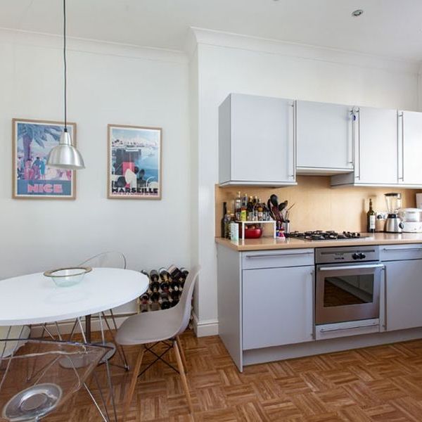 2 Bedroom Flat To Let - Photo 1