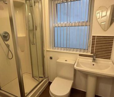 Two Bedroom Apartment, 4a Magdala Street, Botanic Area ~ Behind Que... - Photo 6