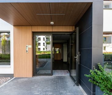 Mieszkanie z 2 ogródkami, garaż, komórka. - Фото 6