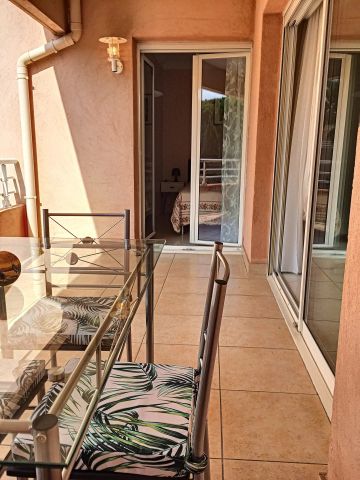 Location Appartement 2 pièces 49m² CANNES 06400 - Photo 3