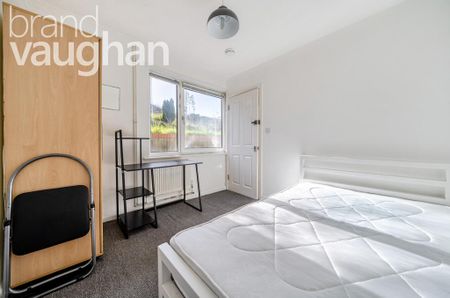 6 bedroom semi-detached house to rent - Photo 5