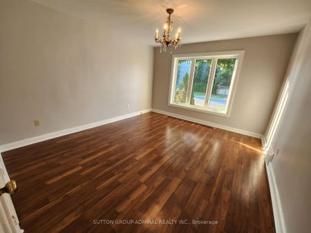 For Lease - 95 Almore Avenue, Toronto, Ontario - Photo 4