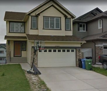 New renovation, close to school, 3b3b+den+bonus roon house mainfloor — 3 Bedrooms+ Den Main Floor - Photo 1