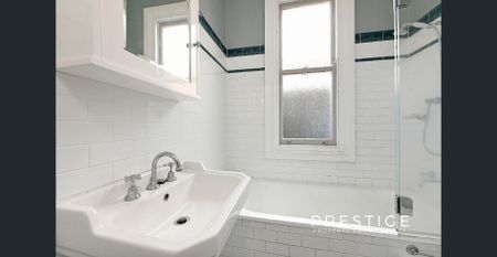 Furnished Modern One-Bedroom Flat in Prime Arncliffe Location - Photo 4