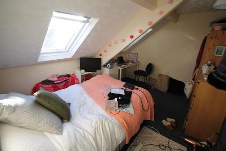 5 bedroom flat to rent - Photo 5