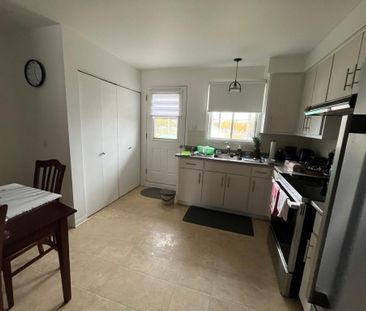 4 1/2 à louer - Photo 2