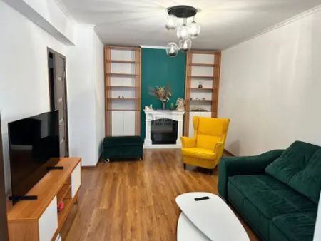Apartament cu 2 camere de închiriat în zona Titan, Sector 3 - Fotografie 2