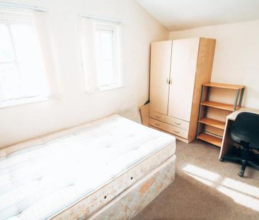 6 bedroom private hall to rent - Photo 5