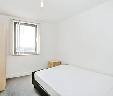 2 bedroom property to rent - Photo 4