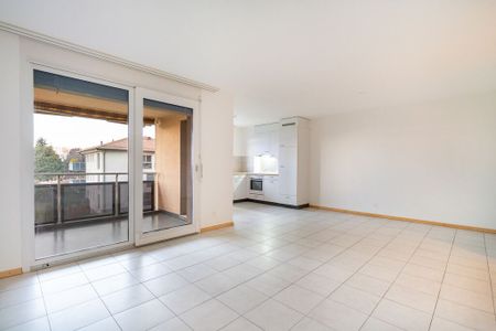 Bright apartment for rent! - Photo 2