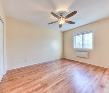 3965 Boul. Ste-Rose, H7P 1C9, H7P 1C9, Laval - Photo 2