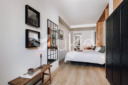 Barcelona, Catalonia 08015 - Photo 2