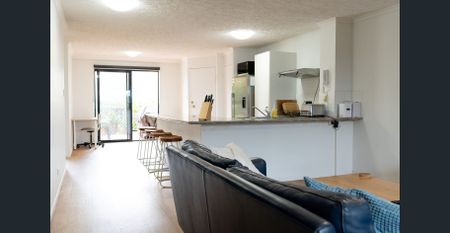 Modern Coastal Living with Double Parking & Prime Southport Location - Photo 3