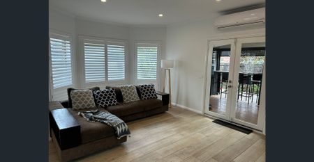 A Modern Entertainer’s Dream in the Heart of South Kingsville - Photo 4