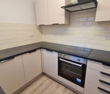 Cedar Walk, Pontefract, Featherstone - Photo 5