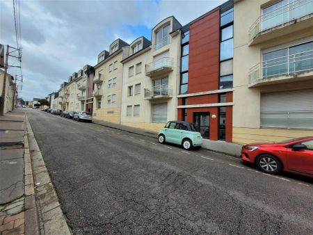 Location appartement 2 pièces - 42.3m² à Bolbec (76210) - Photo 2