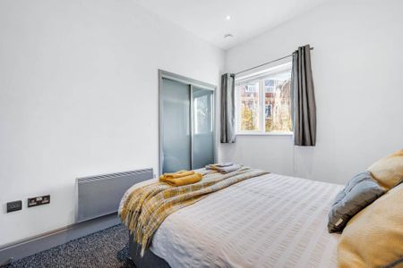 3 bedroom apartment to rent - Photo 4