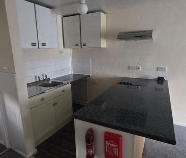 1 bedroom flat to rent - Photo 6