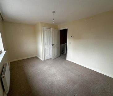 2 bedroom semi-detached house to rent - Photo 3