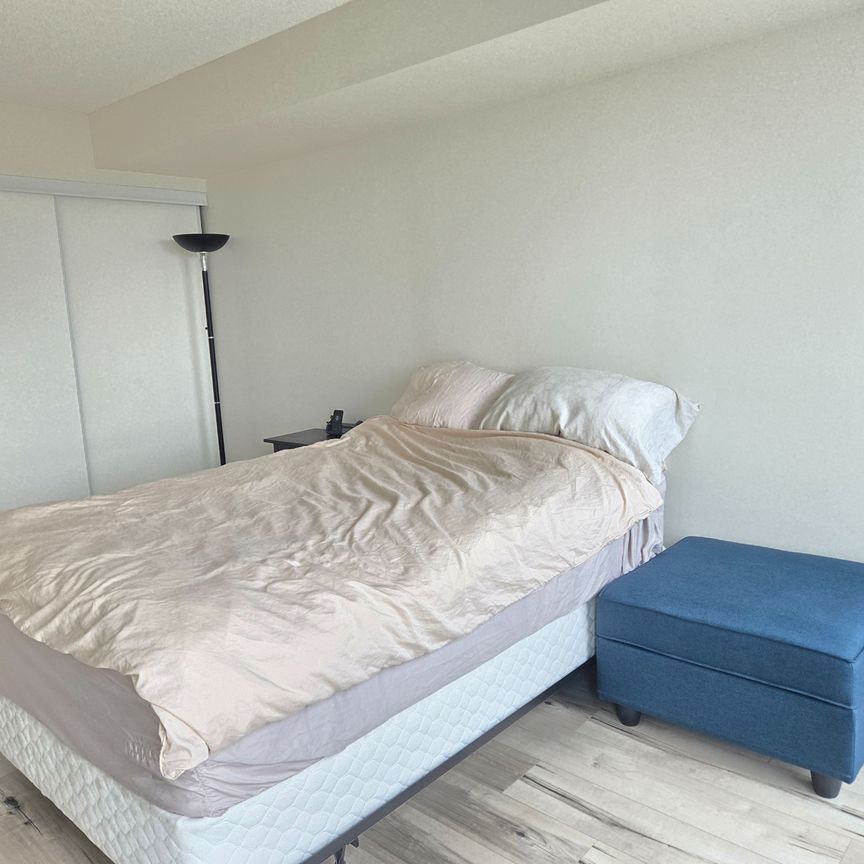 For Lease - 763 Bay Street Unit# 3303, Toronto, Ontario - Photo 1