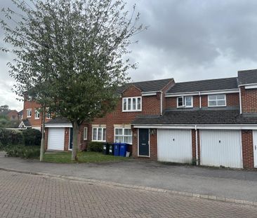 3 bedroom semi-detached house to rent - Photo 4