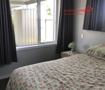 Furnished 2 Bdrm Townhouse - Photo 2