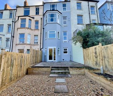 2 bedroom apartment to rent - Photo 2